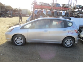 2011 HONDA FIT SILVER 1.5L AT A16481